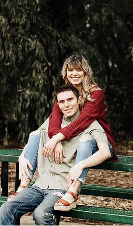 Couples looking for couples near me