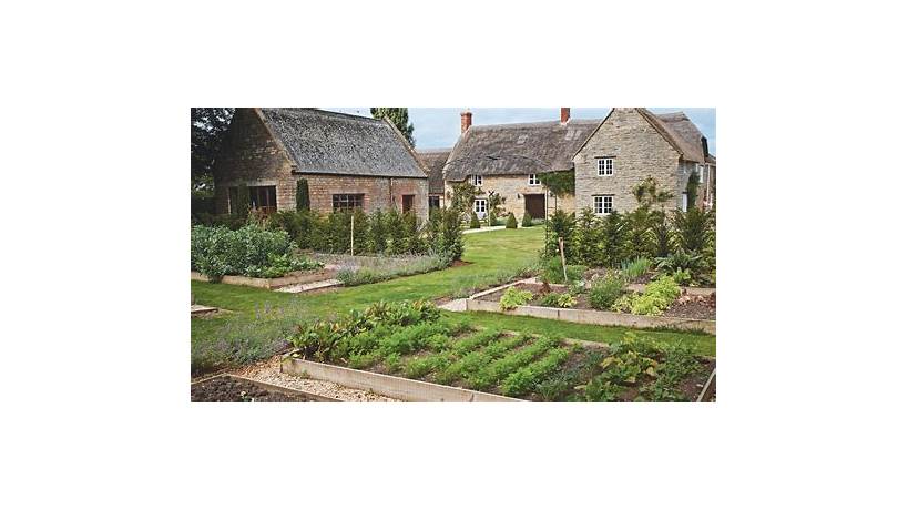 Are there any good free chat rooms